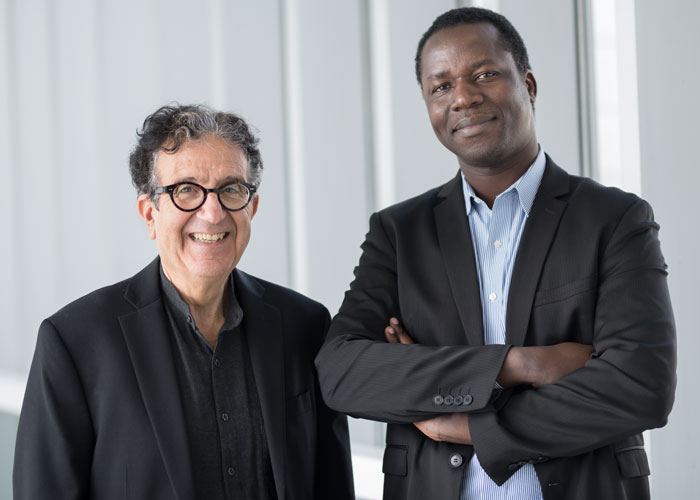 (De gauche à droite) le professeur Taïeb Hafsi et l’étudiant au doctorat Saouré Kouamé (De gauche à droite) le professeur Taïeb Hafsi et l’étudiant au doctorat Saouré Kouamé