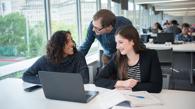 Maitrise Intelligence affaires Professeur-étudiants Maitrise Intelligence affaires Professeur-étudiants